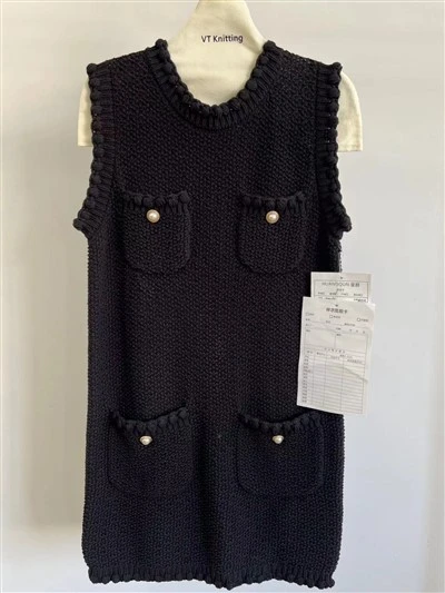 Existe-t-il des robes en laine pour femmes à imprimé animalier ?