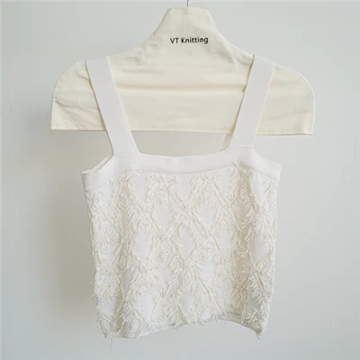Gilet court en tricot