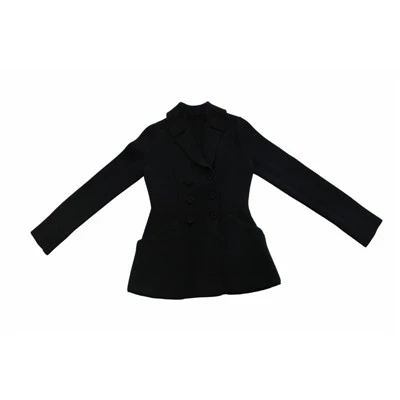 Y a-t-il des blazers pour femmes avec un ourlet élevé?