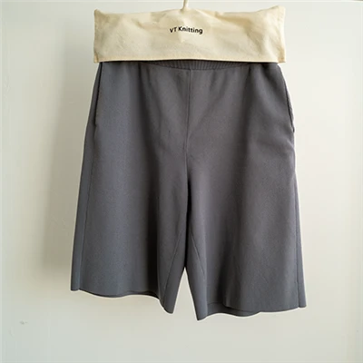 Short en tricot avec poches pour hommes