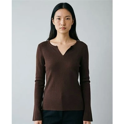 Pull col V-Femme