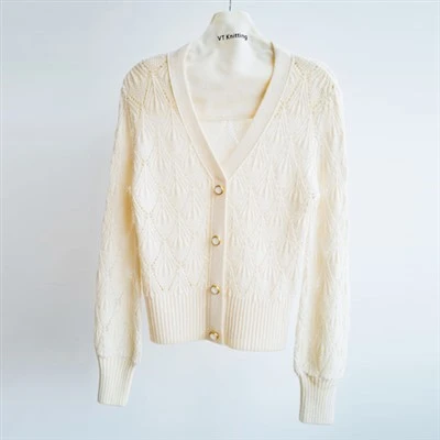 Cardigan en tricot de coton blanc