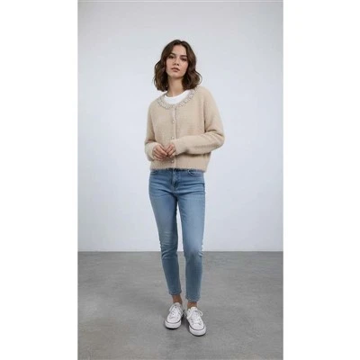 Comment ranger un manteau en laine pour femme en été ?