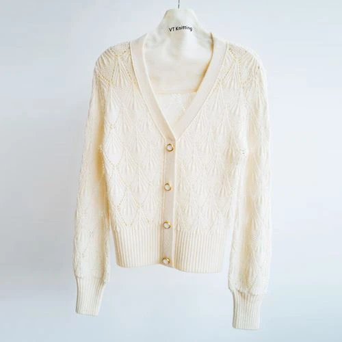 Cardigan en tricot de coton blanc