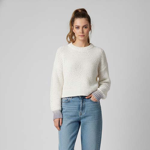 Pull court en laine